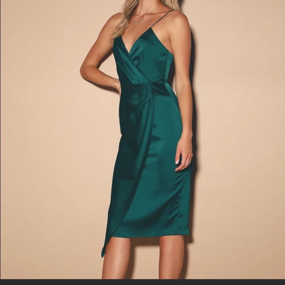 NWOT Lulus Quite Likely Dark Teal Satin
Asymmetrical Midi Dress Medium